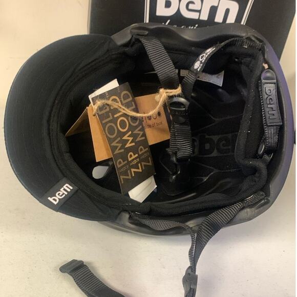 bern Brentwood Bike Helmet for Men SMALL, Multi Impact Protection with Visor - Picture 6 of 7